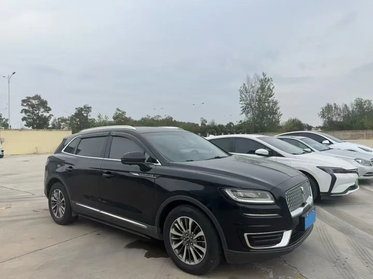 2019 LINCOLN NAUTILUS thumbnail 2