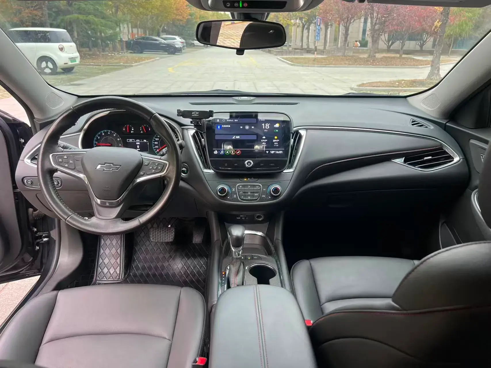 2022 CHEVROLET MALIBU thumbnail 4