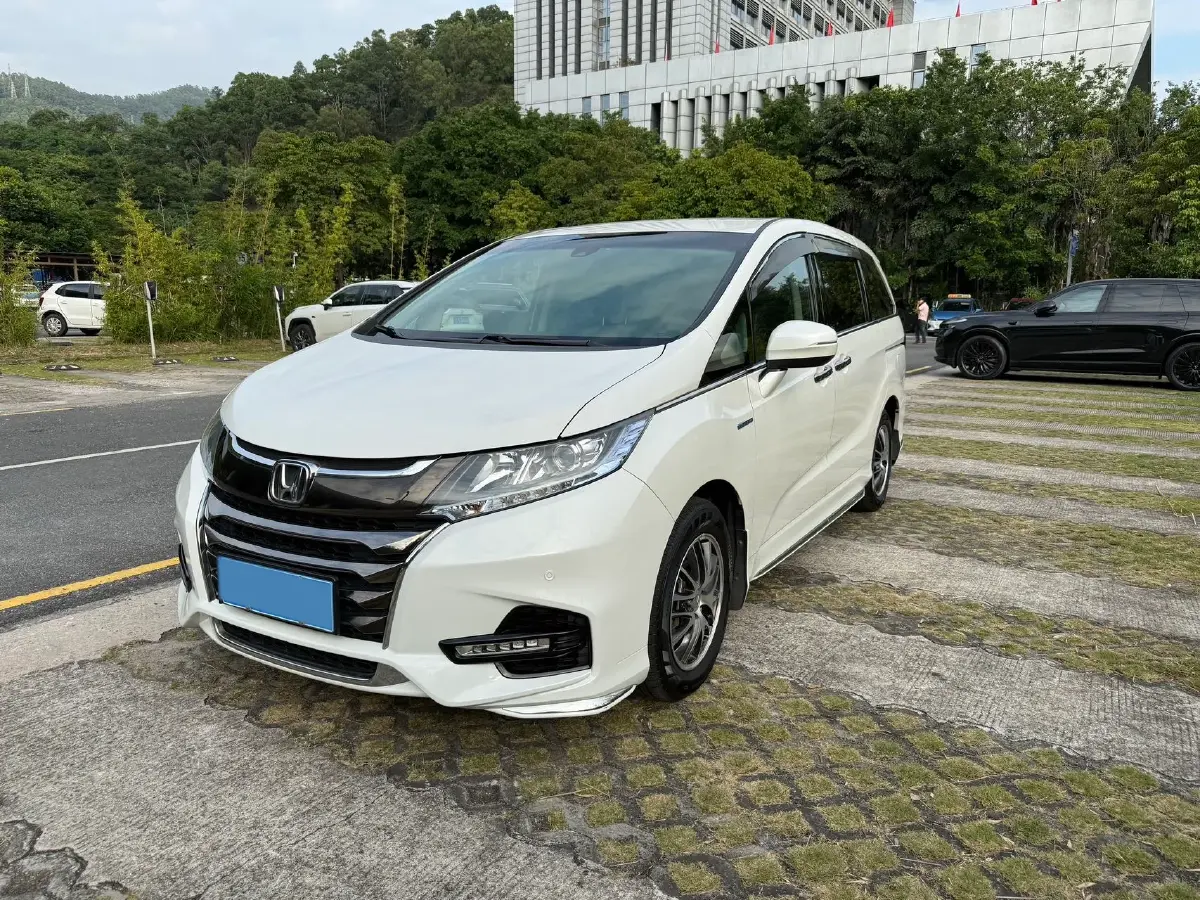 2021 Honda Odyssey 2.0L 146HP L4 E-CVT Hybrid 2021 Honda Odyssey 2.0L 146HP L4 E-CVT Hybrid