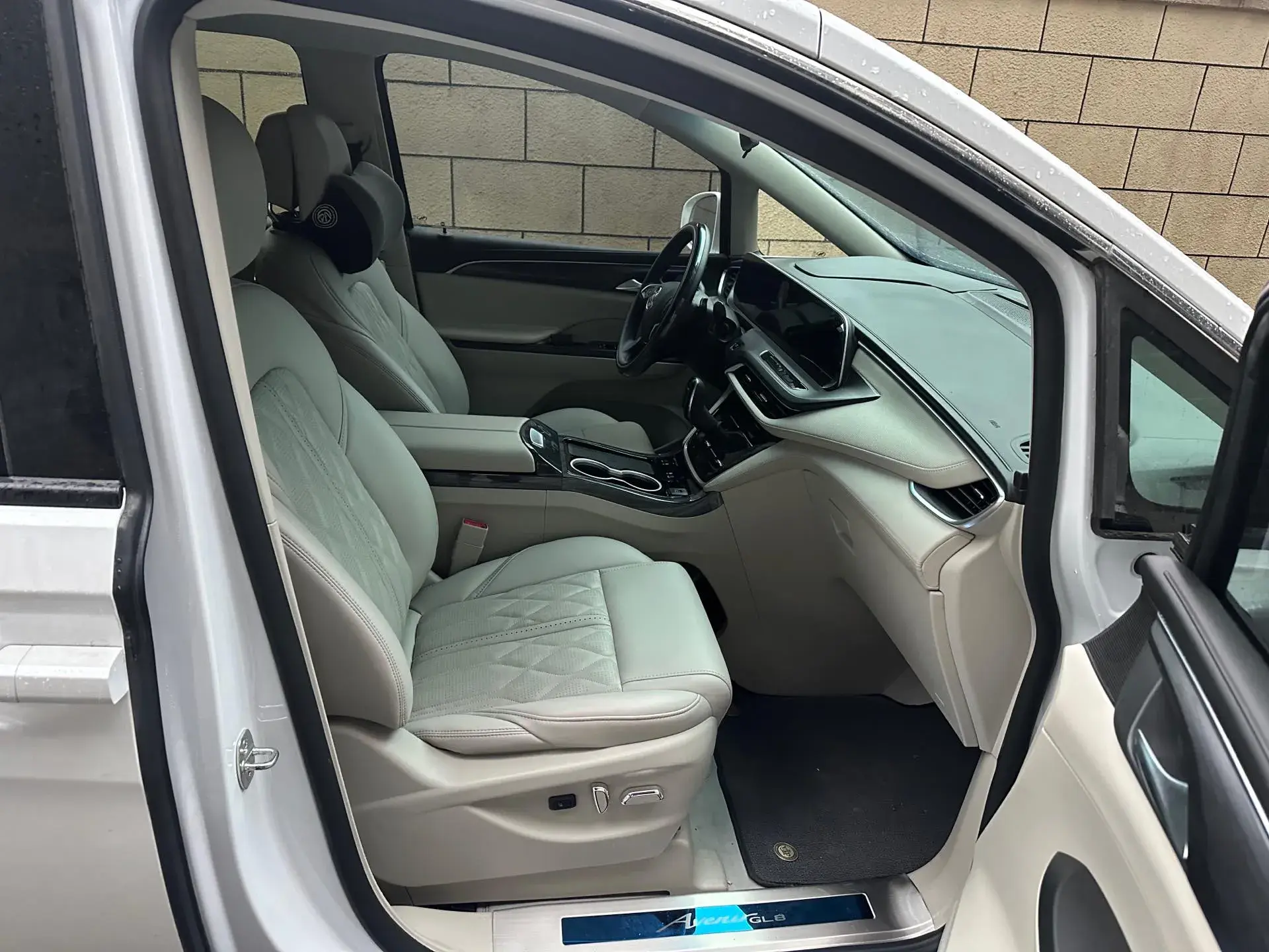 2023 BUICK GL8 thumbnail 3