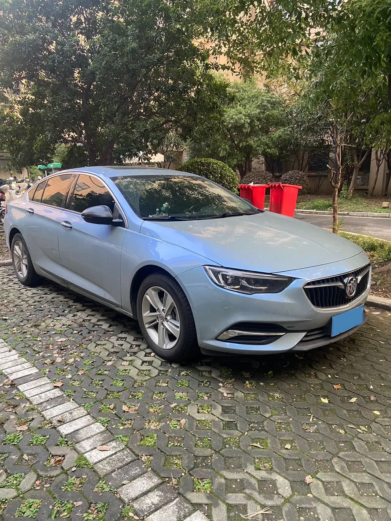 2019 BUICK REGAL thumbnail 3