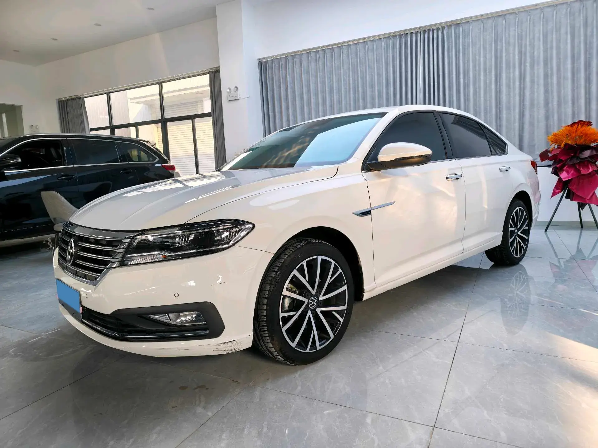 2022 VOLKSWAGEN LAVIDA view 1