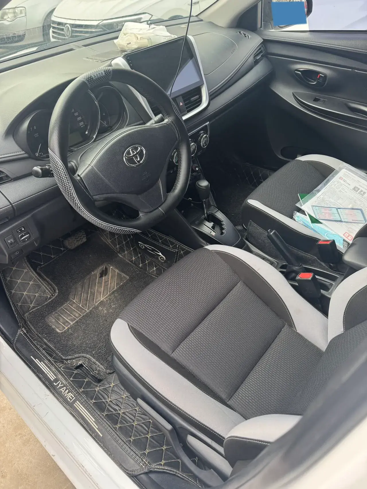 2021 TOYOTA YARIS thumbnail 3