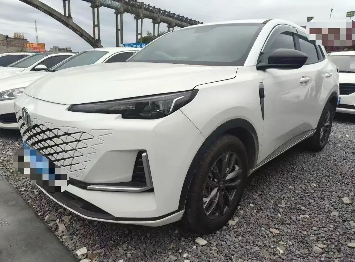 2024 CHANGAN X7 view 1