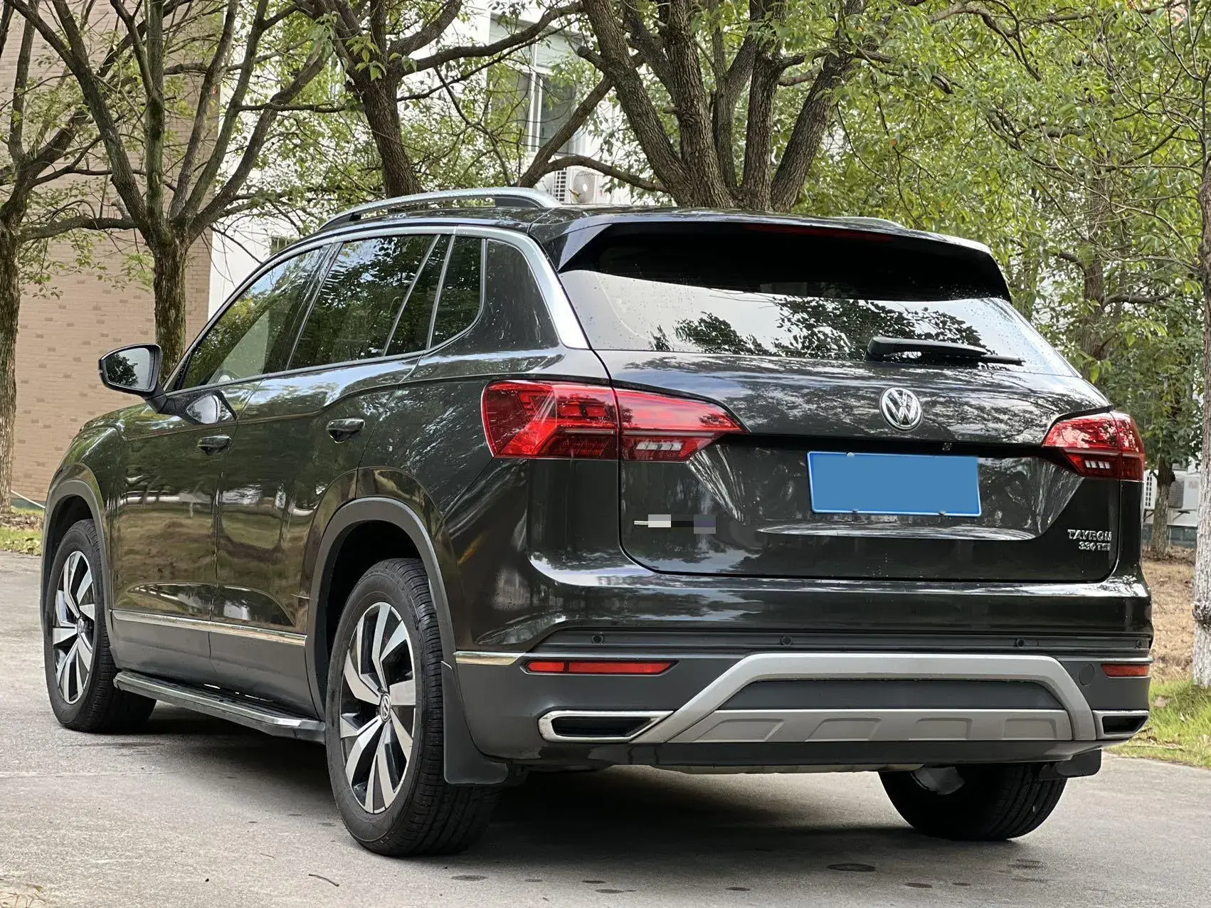 2019 VOLKSWAGEN TAYRON thumbnail 4