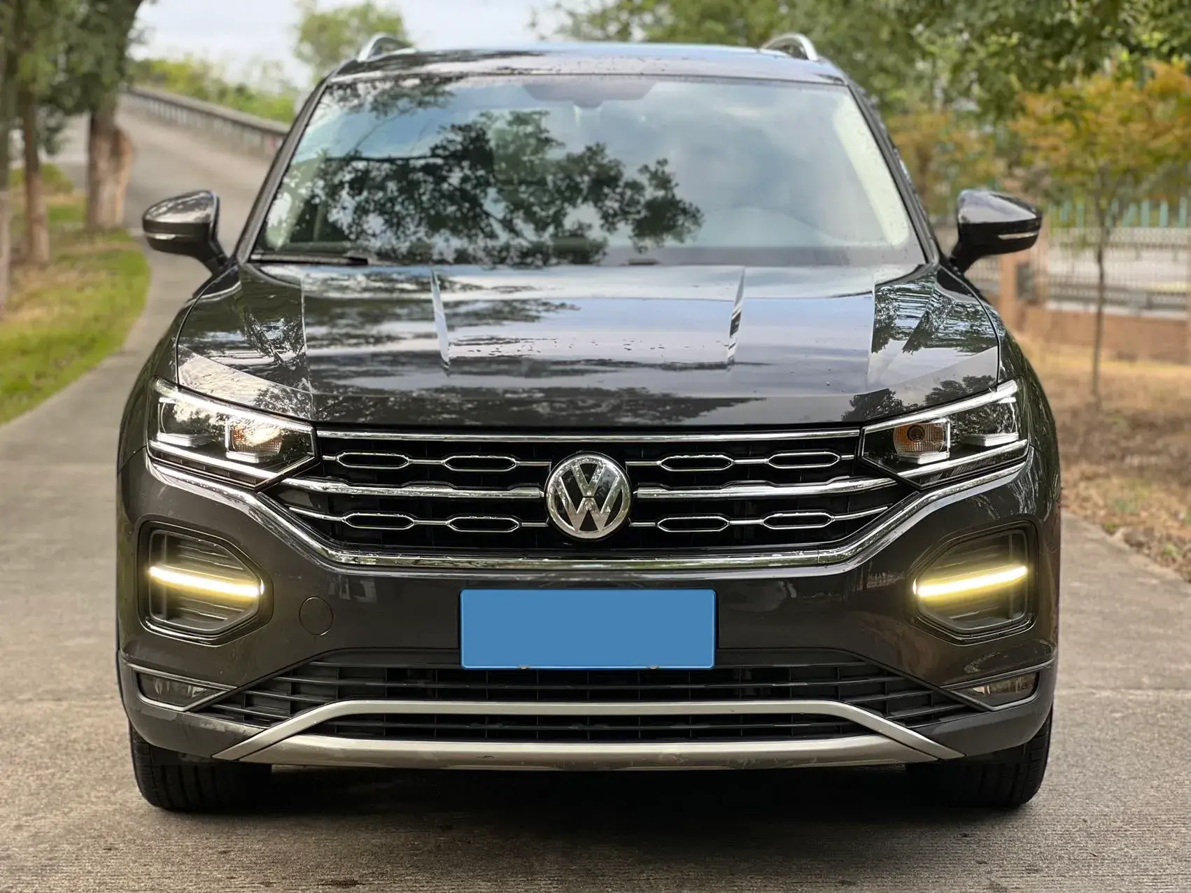 2019 VOLKSWAGEN TAYRON thumbnail 2