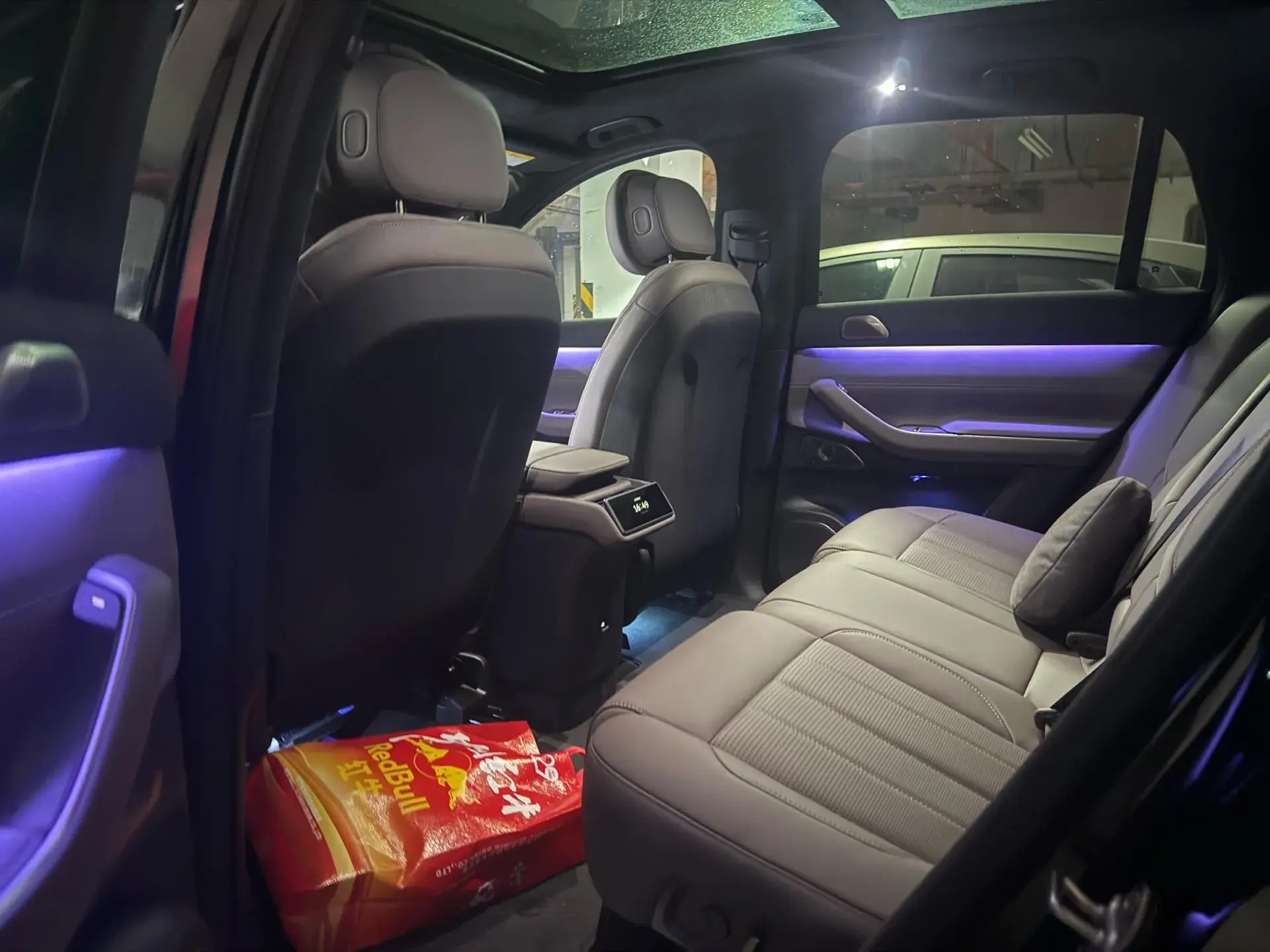 2024 NIO ES7 thumbnail 2