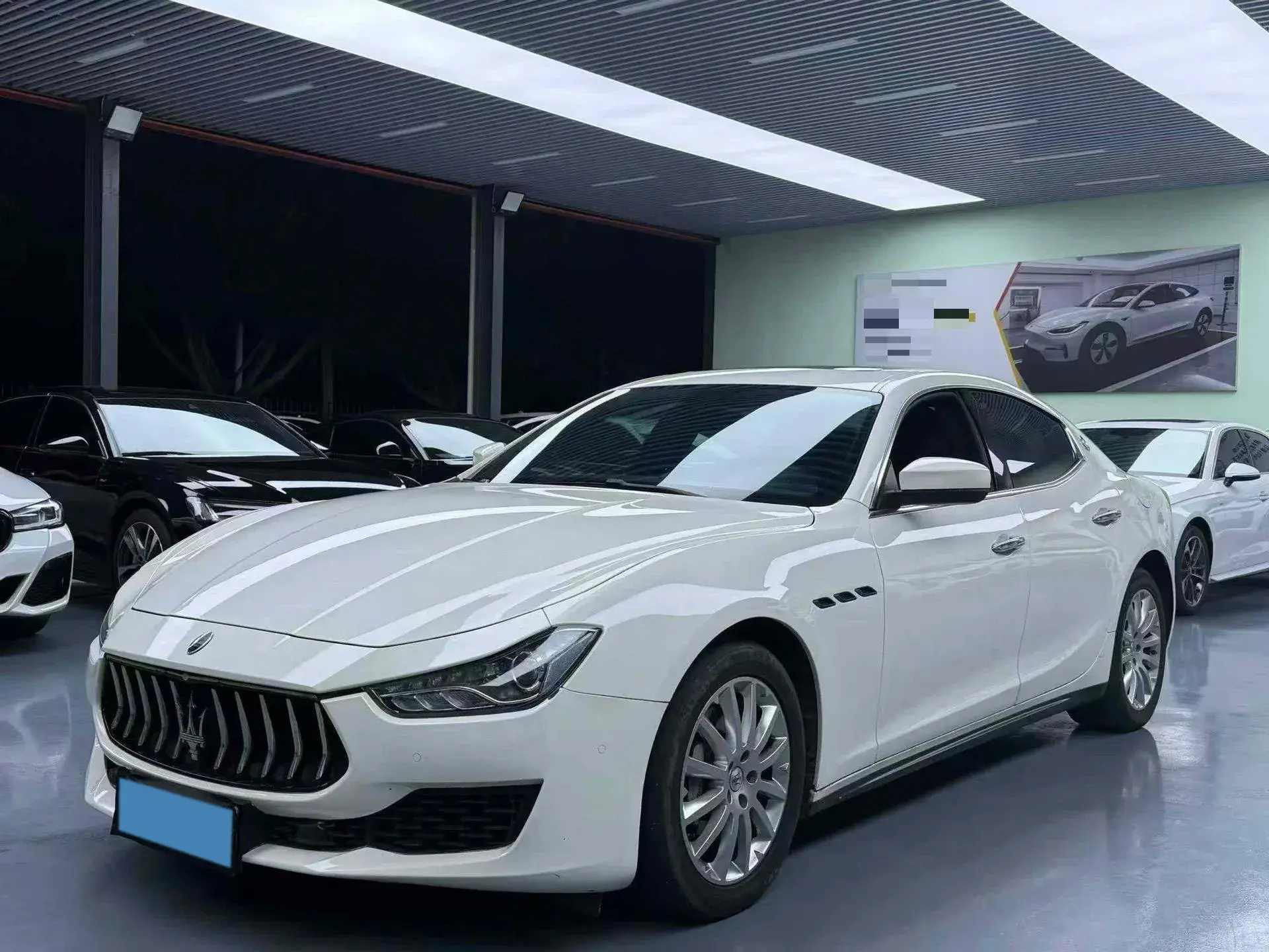 2021 MASERATI GHIBLI view 1