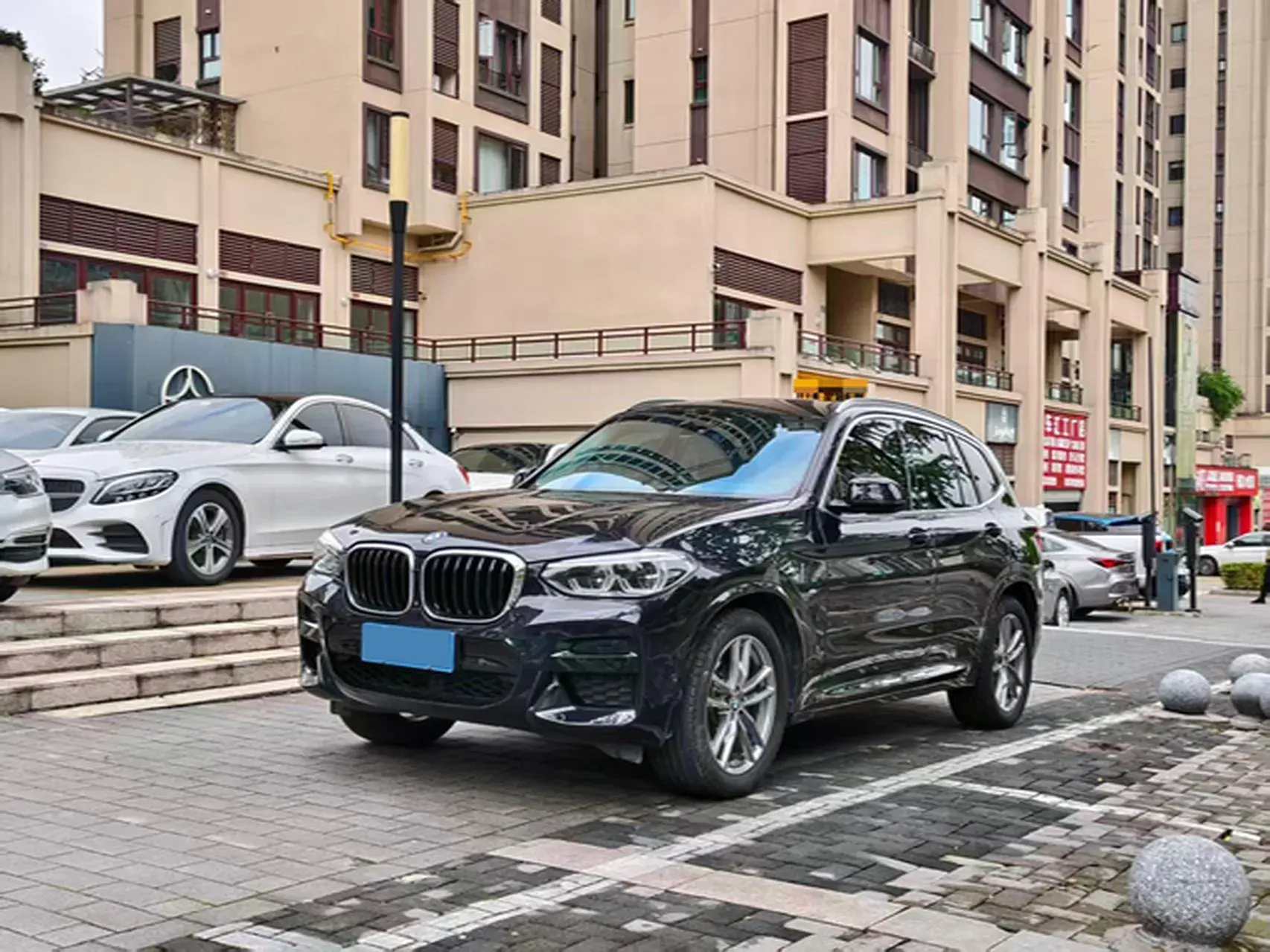 2020 BMW X3 view 1
