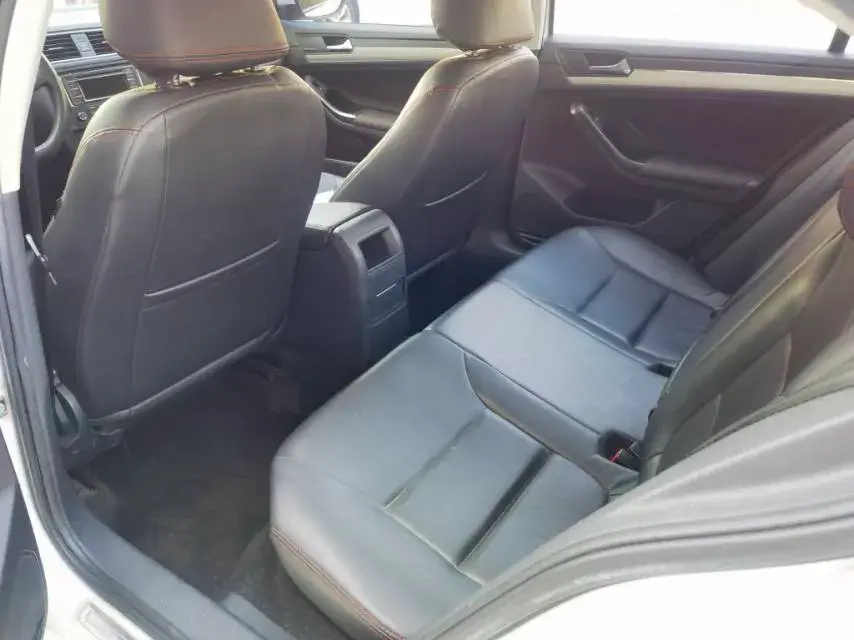 2018 VOLKSWAGEN SAGITAR thumbnail 4