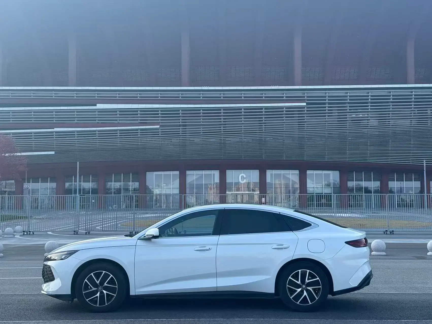 2024 BYD QINL thumbnail 3