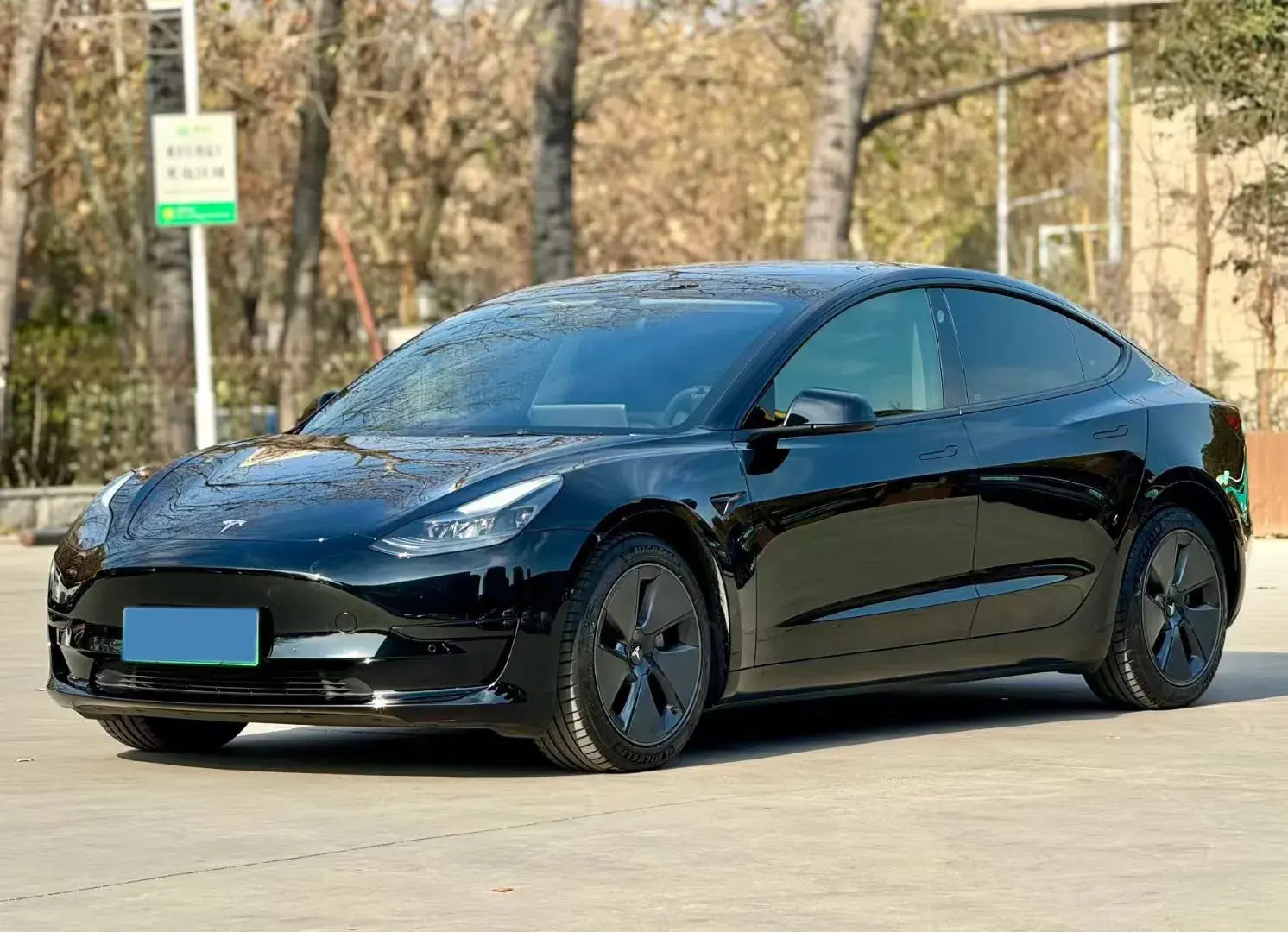 2021 TESLA MODEL view 1