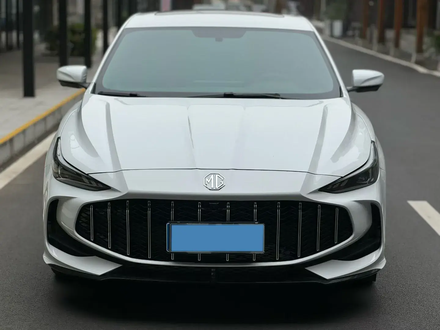 2025 MG 5 thumbnail 2