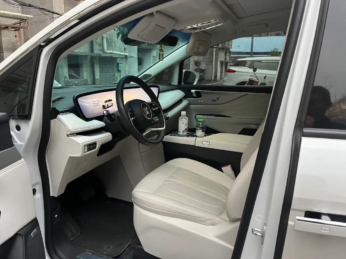 2024 Buick GL8 1.5T 180HP L4 2DHT PHEV 24.4KWH,autocango,china used car exporter,china ev exporter,chinese used car exporter,chinese used ev exporter