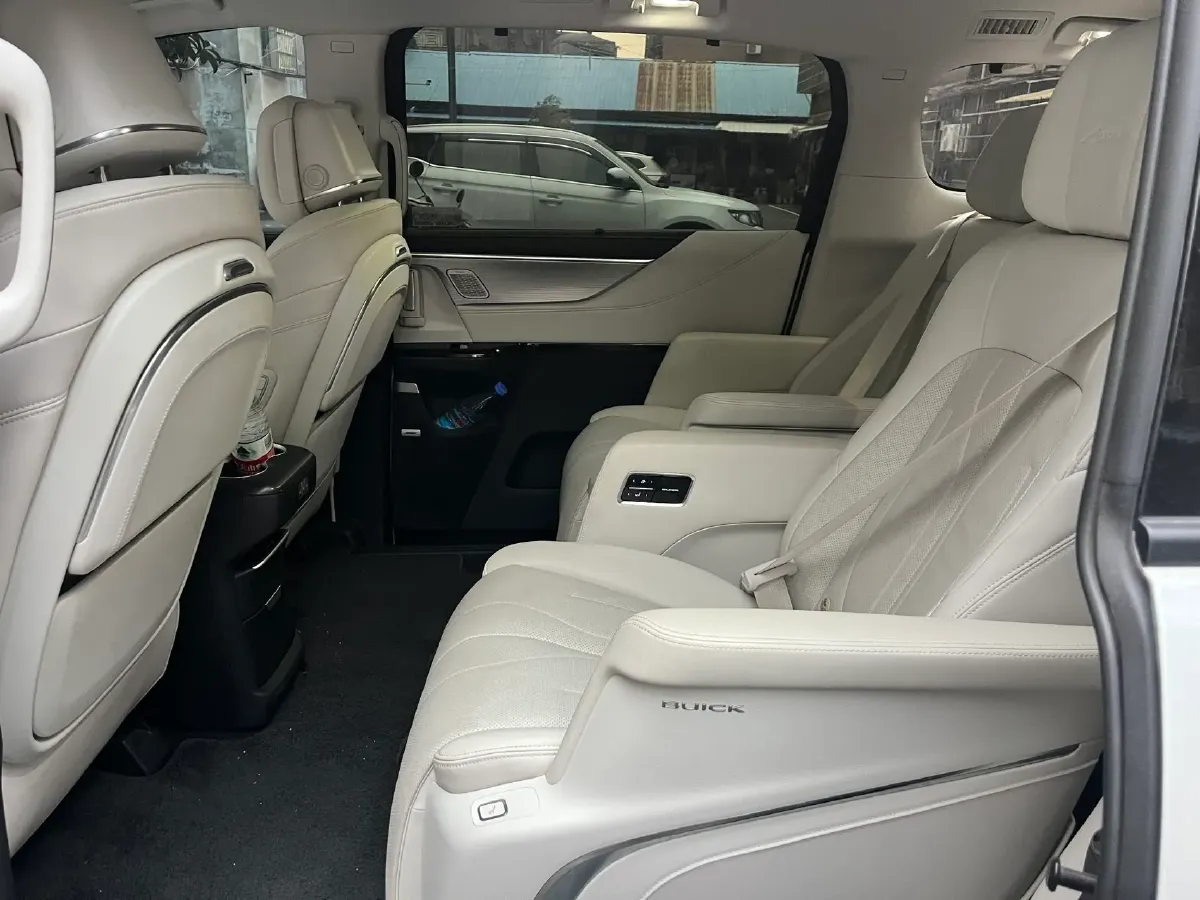 2024 Buick GL8 1.5T 180HP L4 2DHT PHEV 24.4KWH,autocango,china used car exporter,china ev exporter,chinese used car exporter,chinese used ev exporter