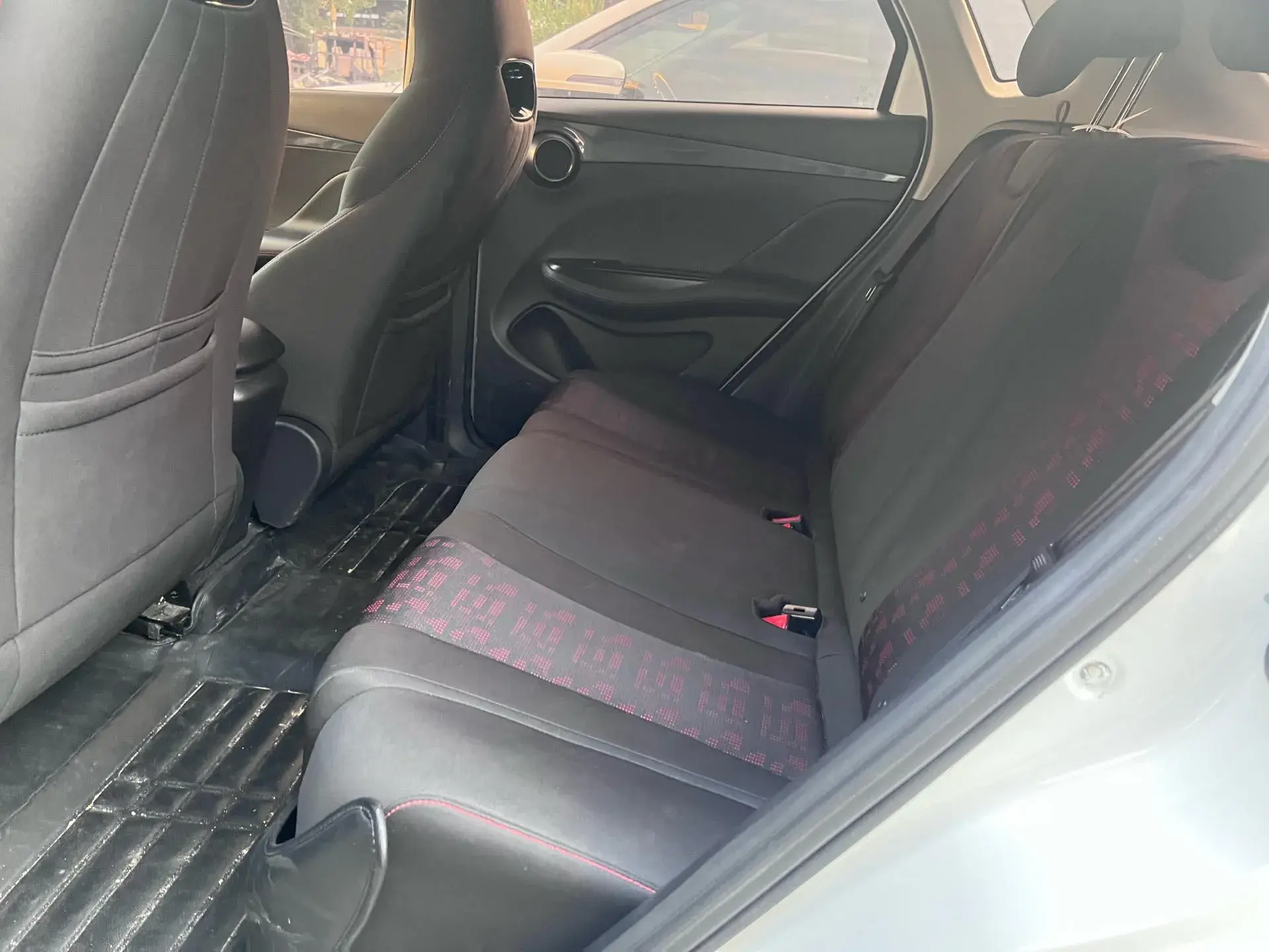 2024 BYD E2 thumbnail 4