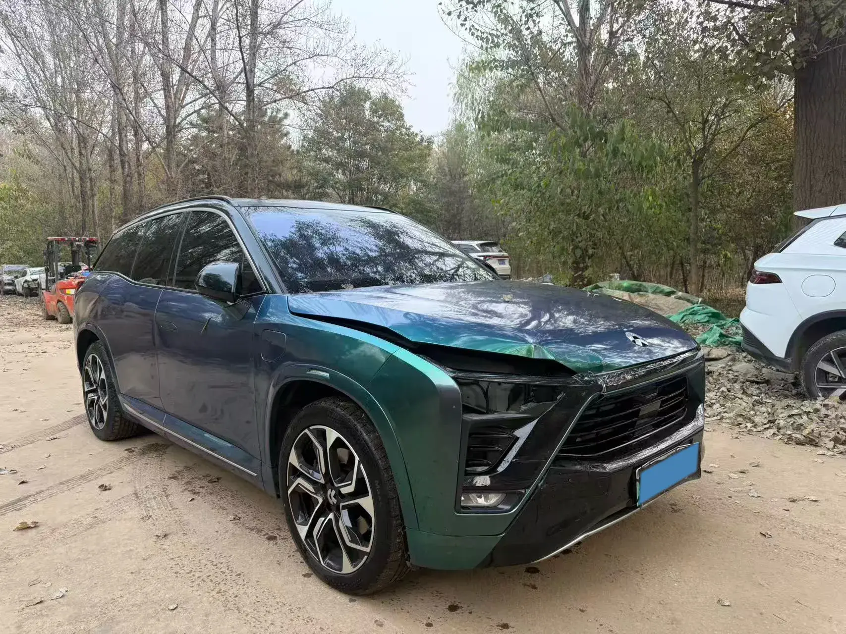 2018 NIO ES8 thumbnail 2