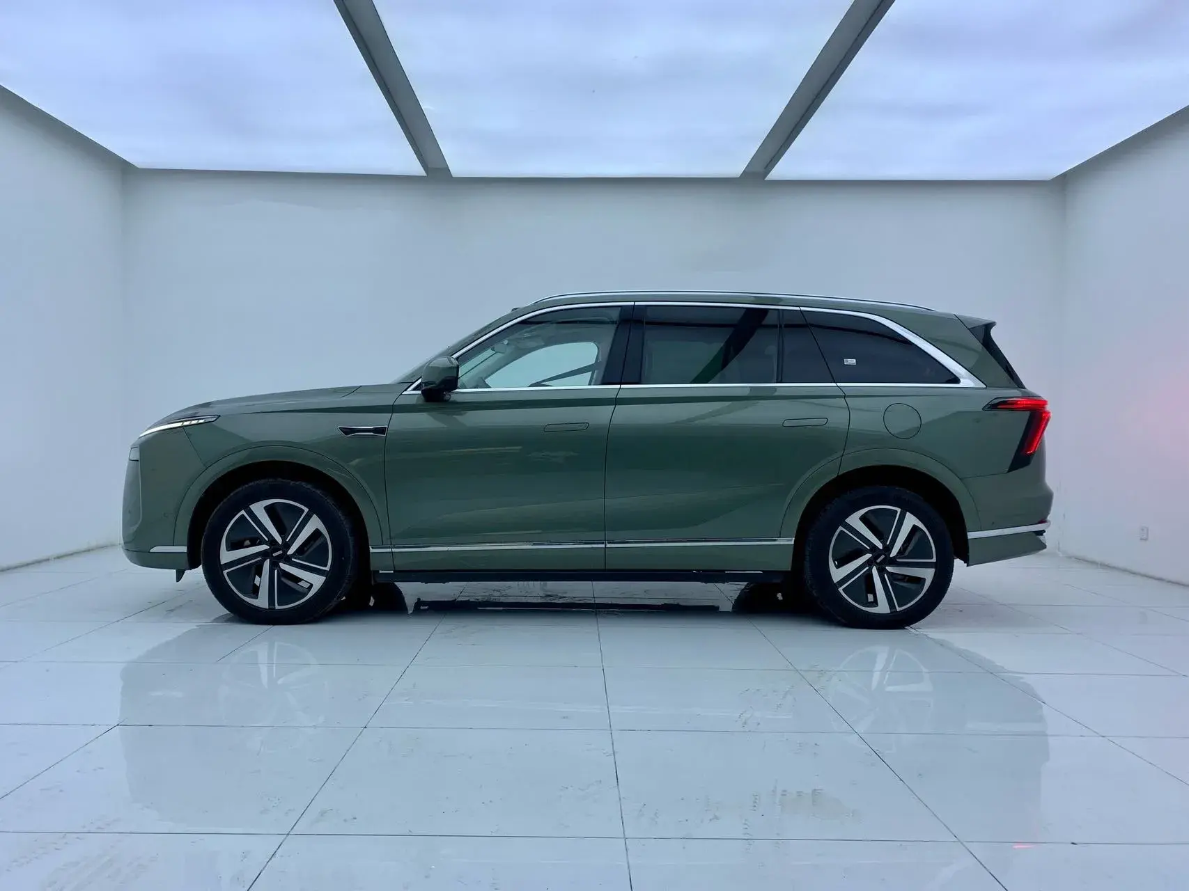 2025 WEY BLUEMOUNTAIN thumbnail 3