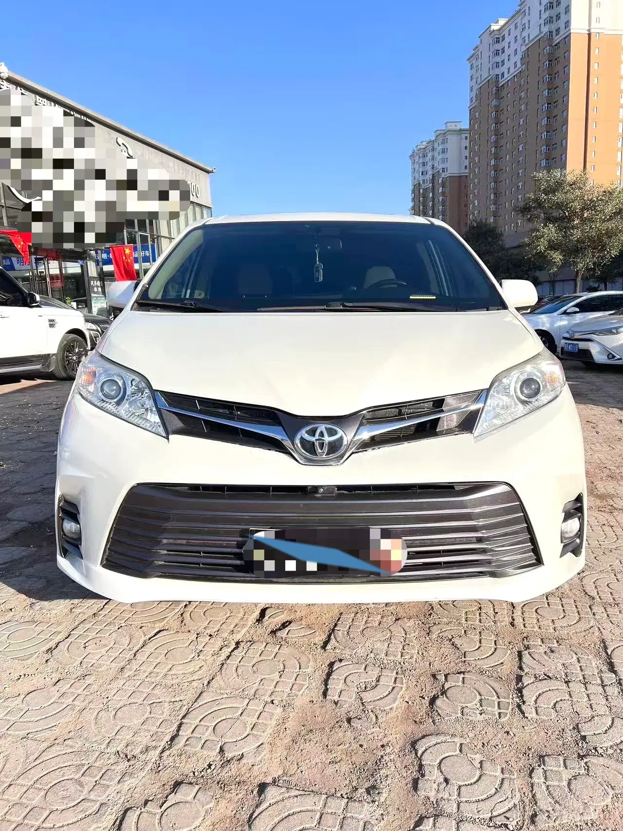 2019 TOYOTA LAND thumbnail 2