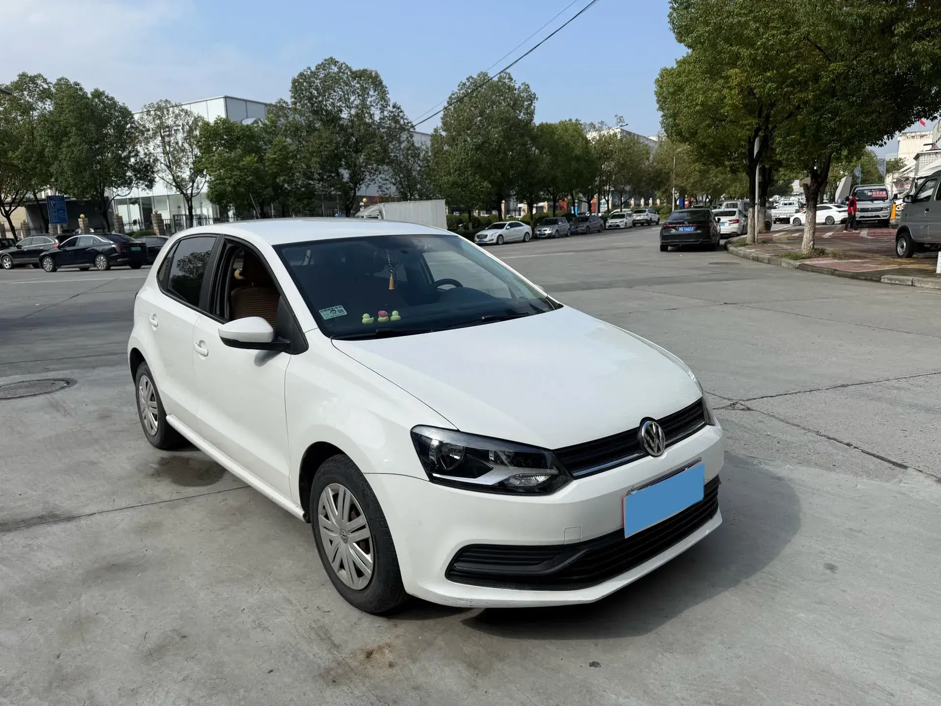 2018 VOLKSWAGEN POLO thumbnail 3