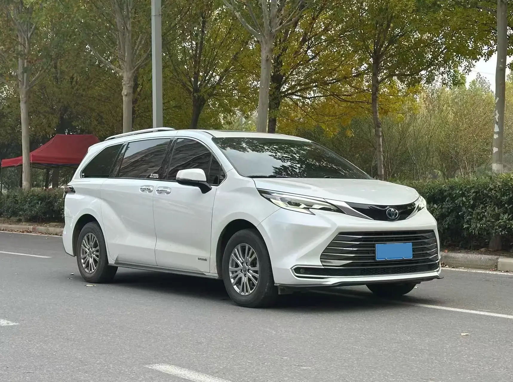 2021 TOYOTA SIENNA thumbnail 3