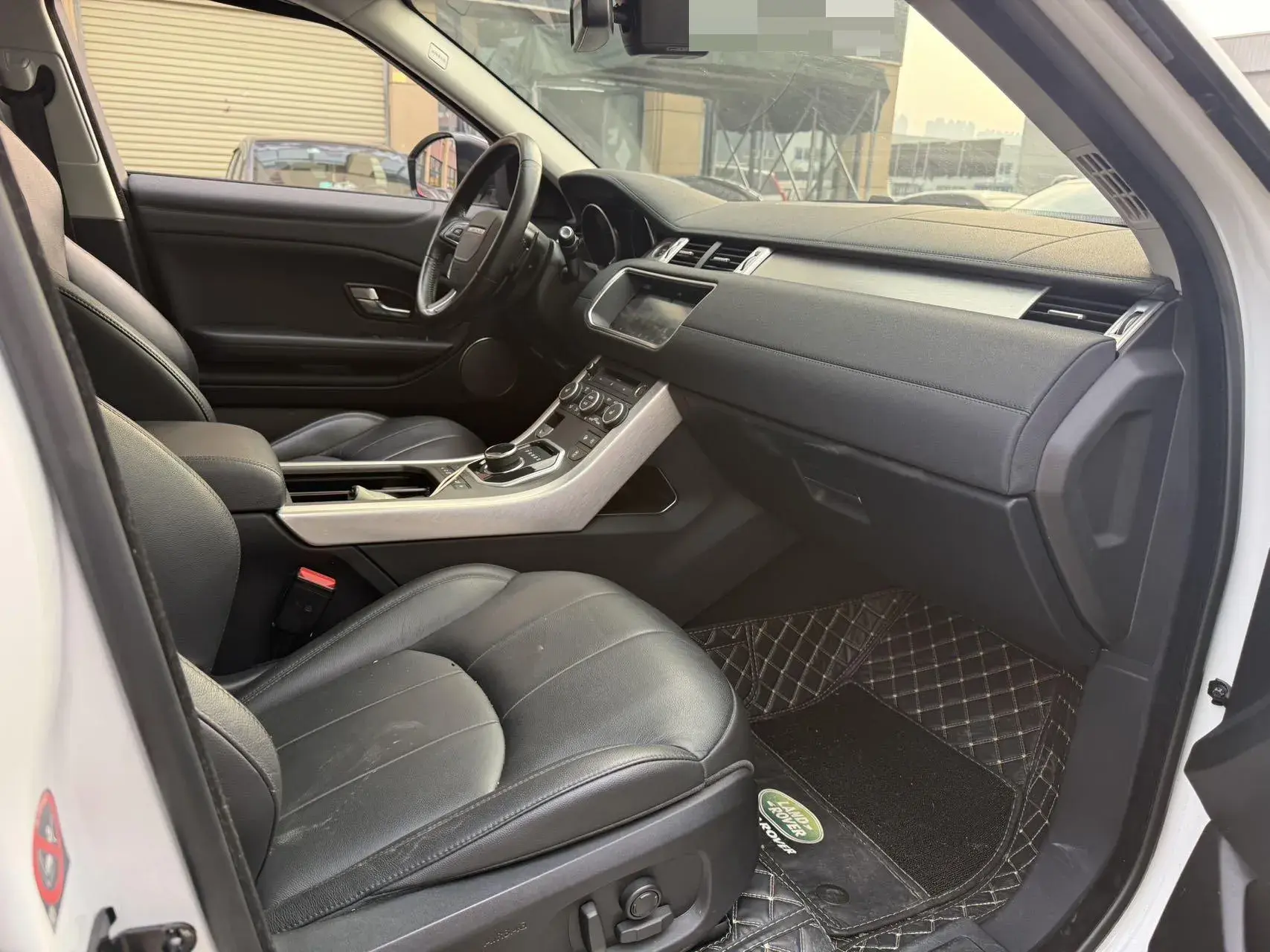 2018 LAND ROVER thumbnail 4