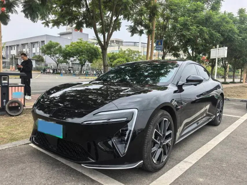 2025 Avatr 06 REEV 156HP REEV