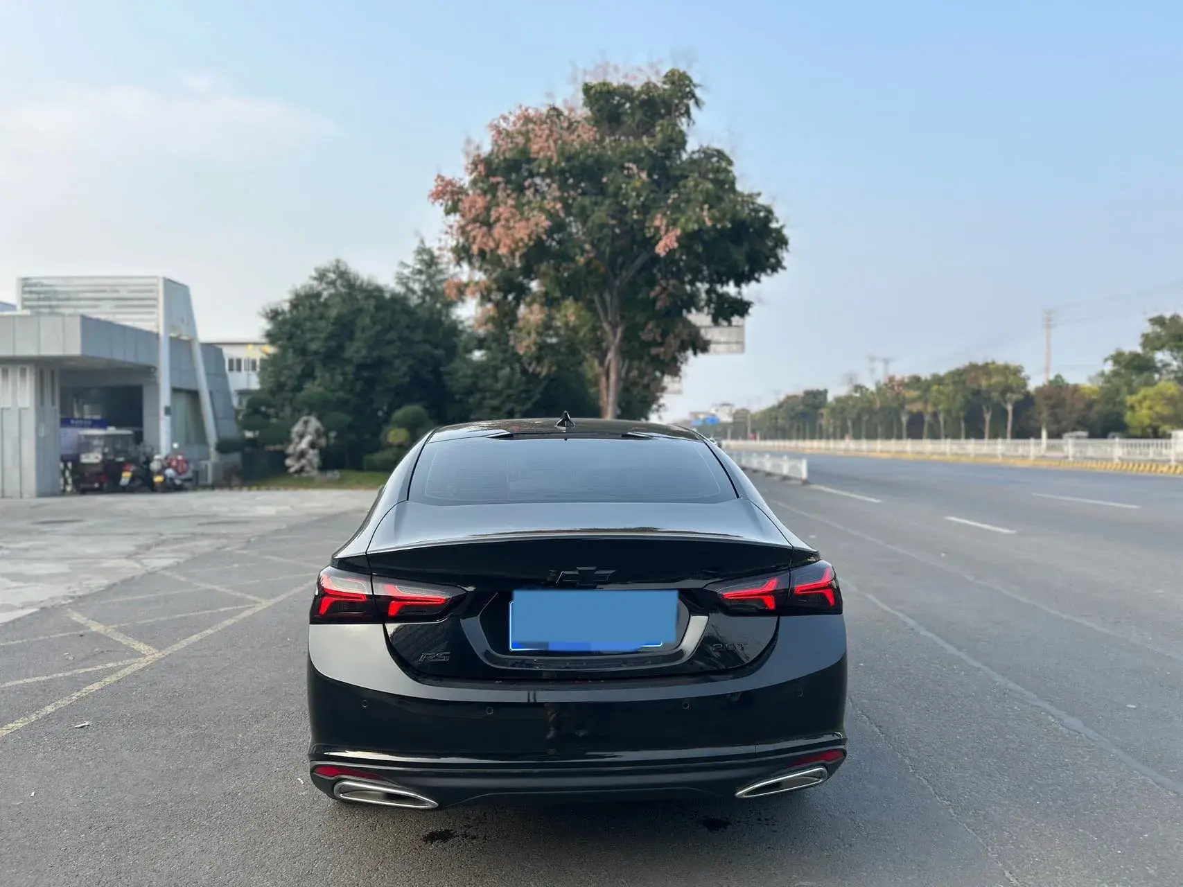 2023 CHEVROLET MALIBU thumbnail 3