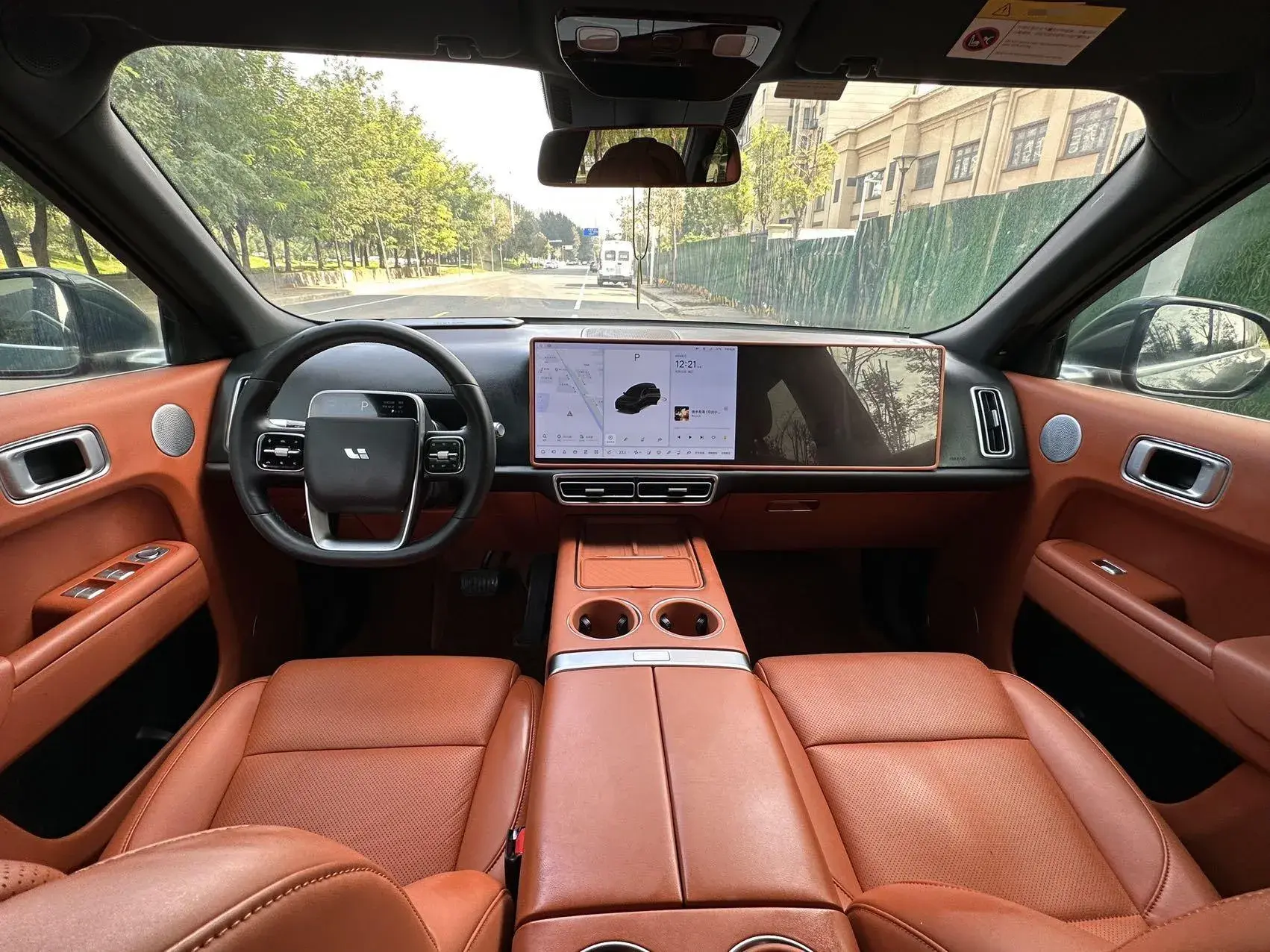 2022 LI L9 thumbnail 2