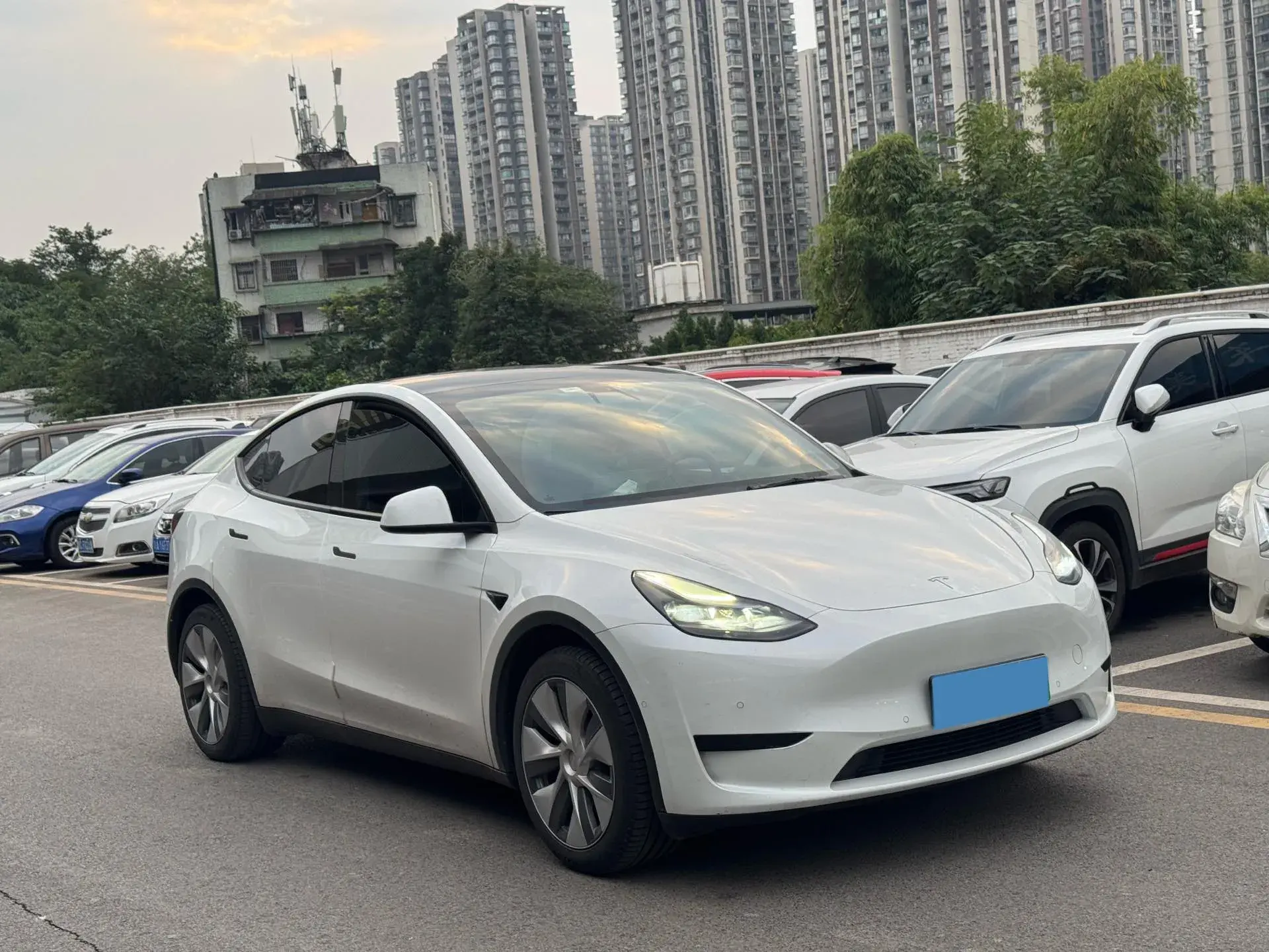 2022 TESLA MODEL thumbnail 3