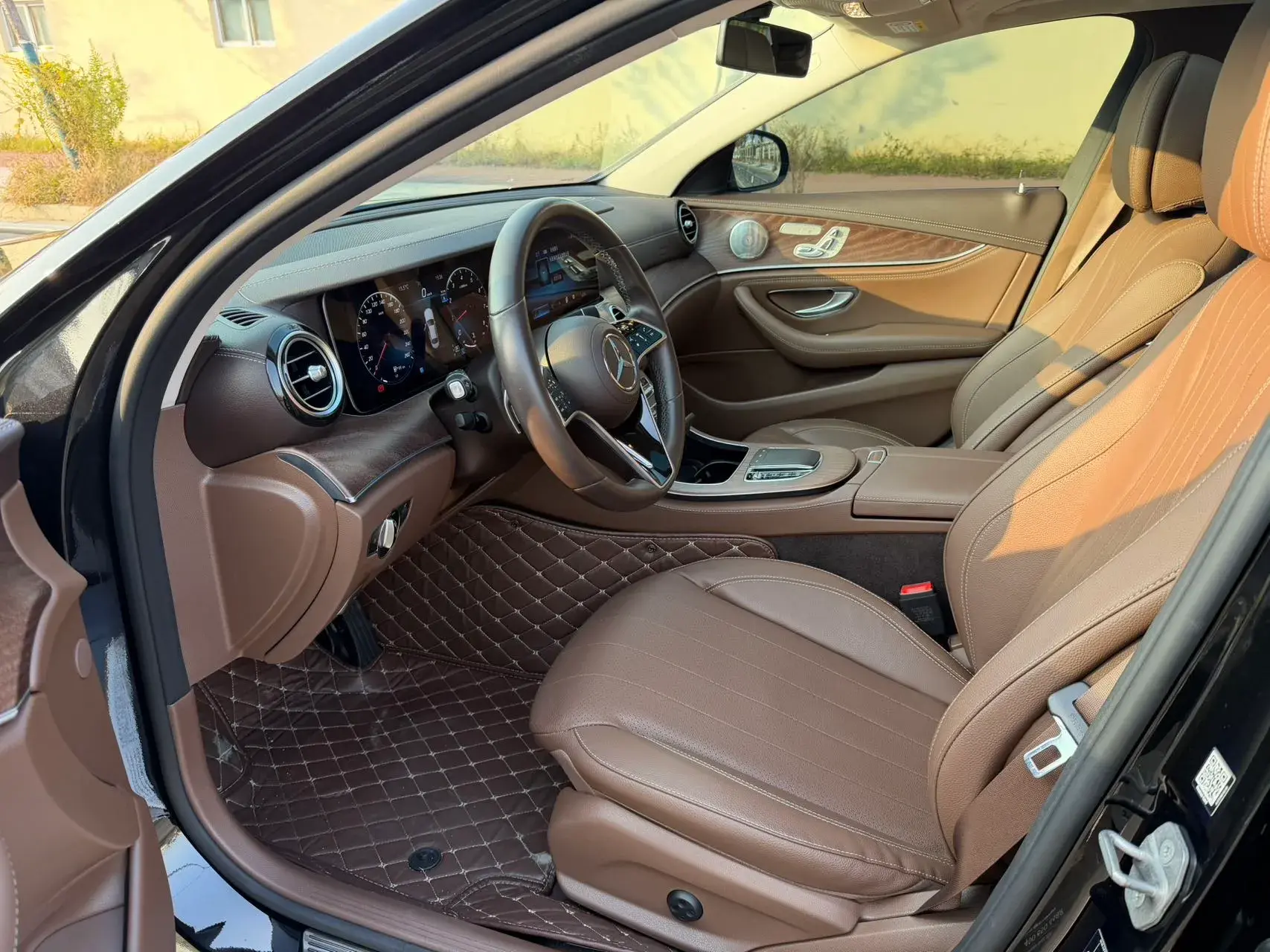 2023 MERCEDES-BENZ E thumbnail 3