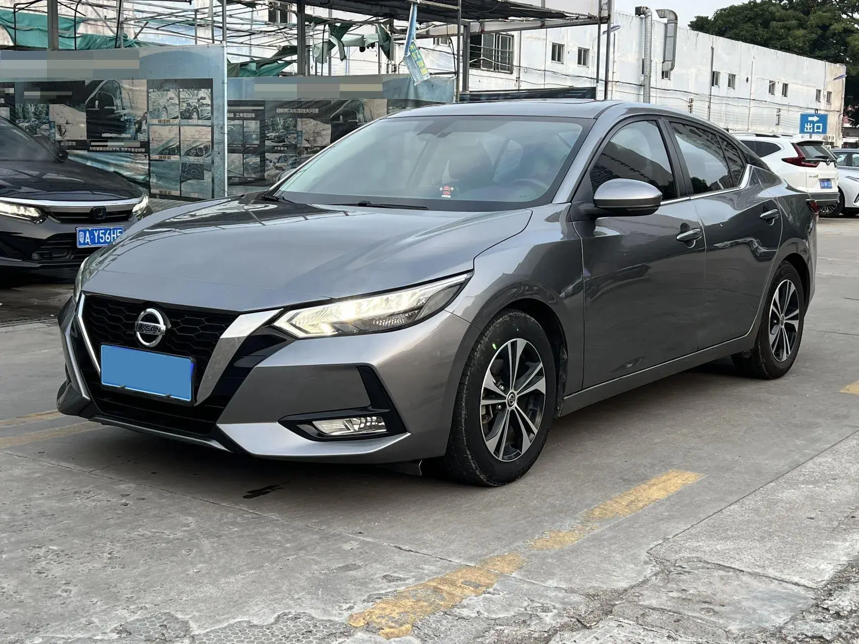 2021 NISSAN SYLPHY view 1
