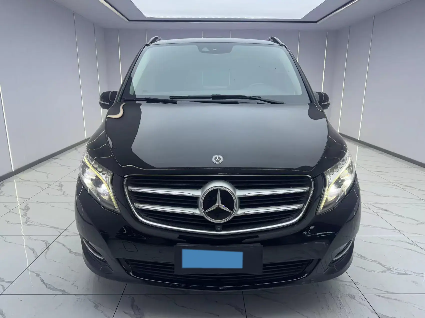 2018 MERCEDES-BENZ V thumbnail 3