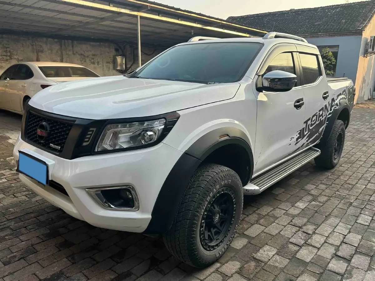 2023 Nissan Navara 2.5L 190HP L4 7AT