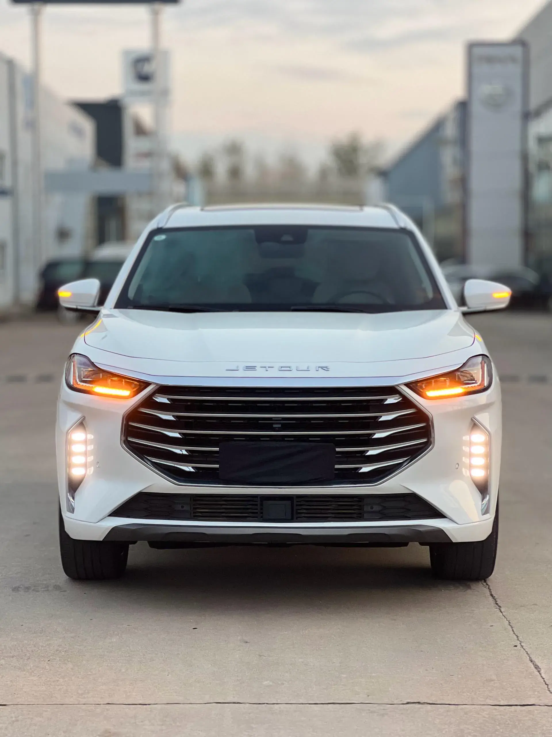 2023 JETOUR X70 thumbnail 3