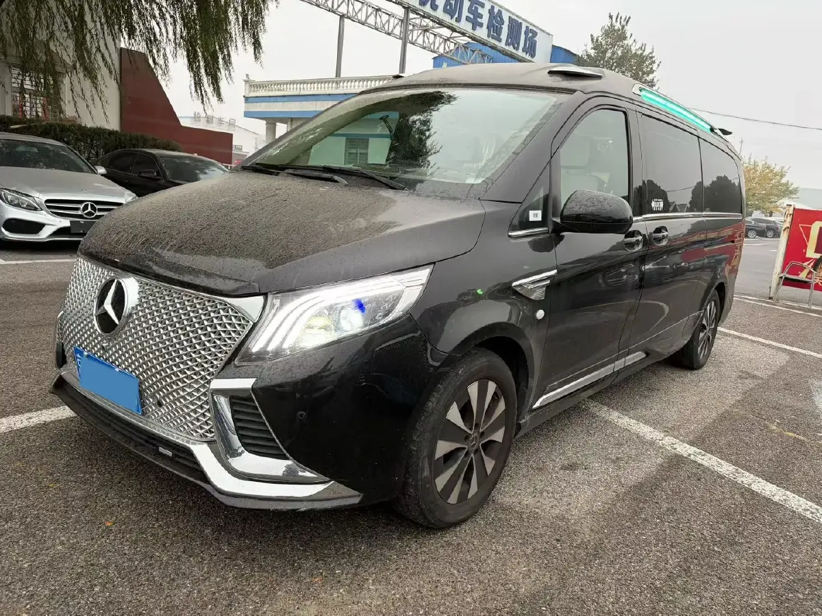 2021 Mercedes-Benz Vito 2.0T 211HP L4 9AT