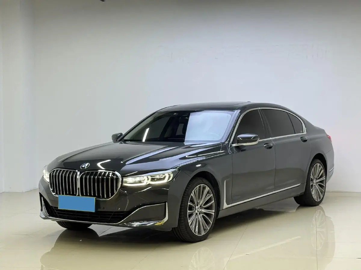 2021 BMW 7 Series 3.0T 340HP L6 8AT