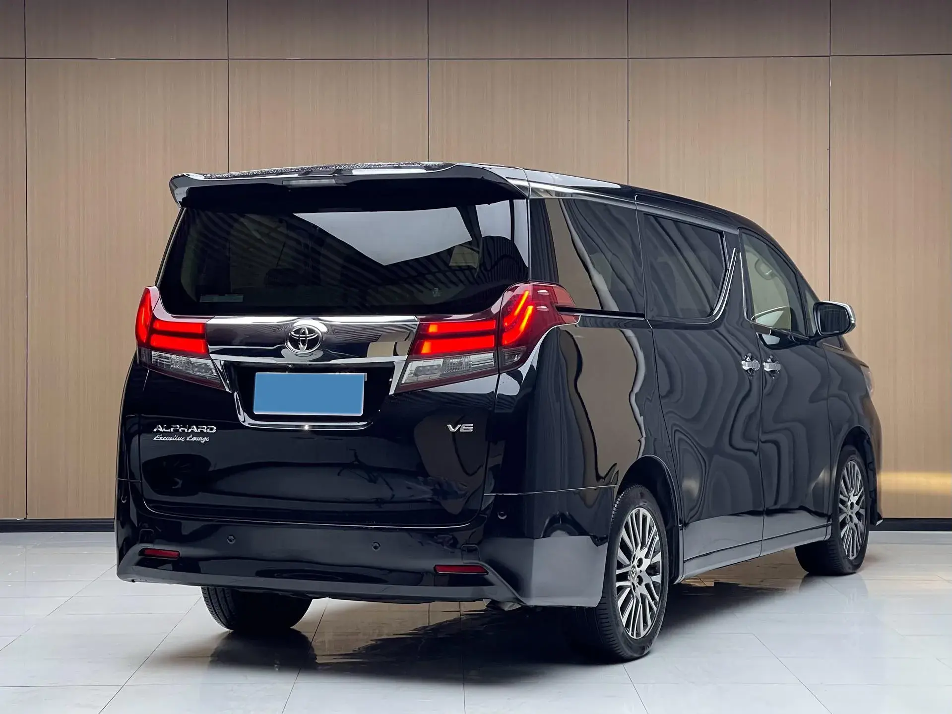 2018 TOYOTA ALPHARD thumbnail 3