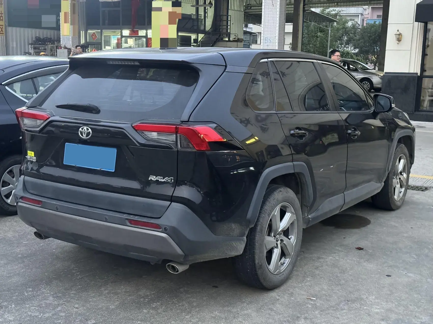 2021 TOYOTA RAV4 thumbnail 2