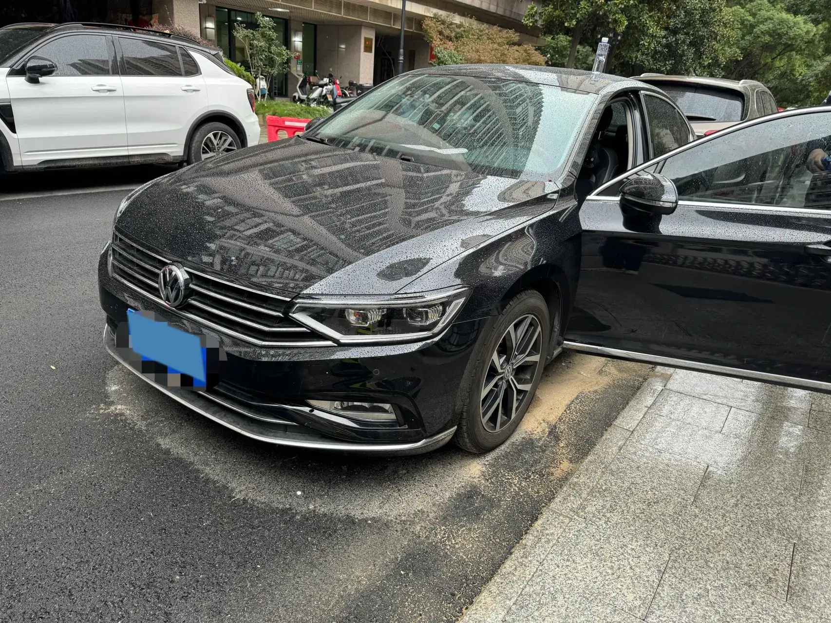 2019 VOLKSWAGEN MAGOTAN thumbnail 2