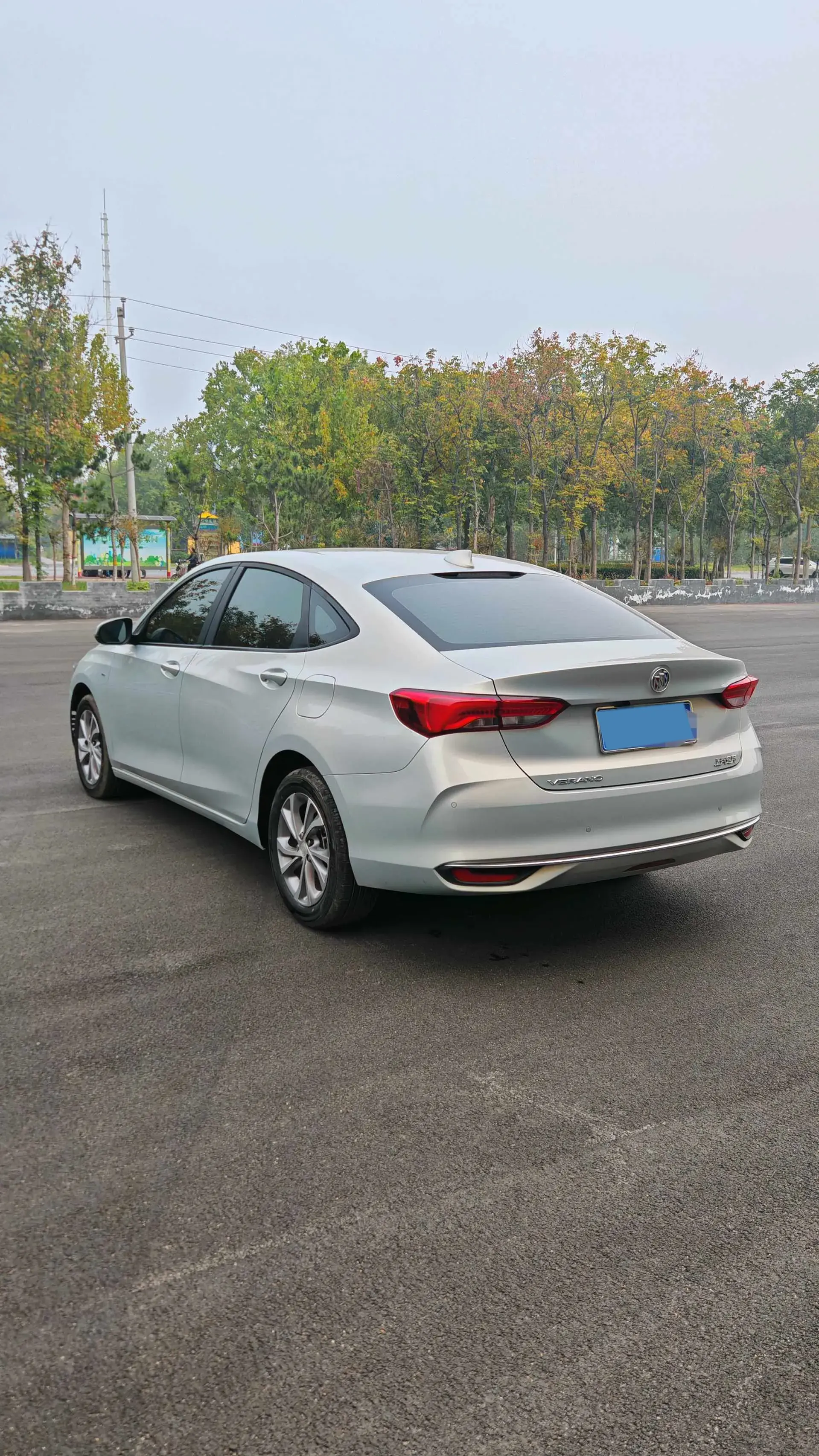 2023 BUICK VERANO thumbnail 4