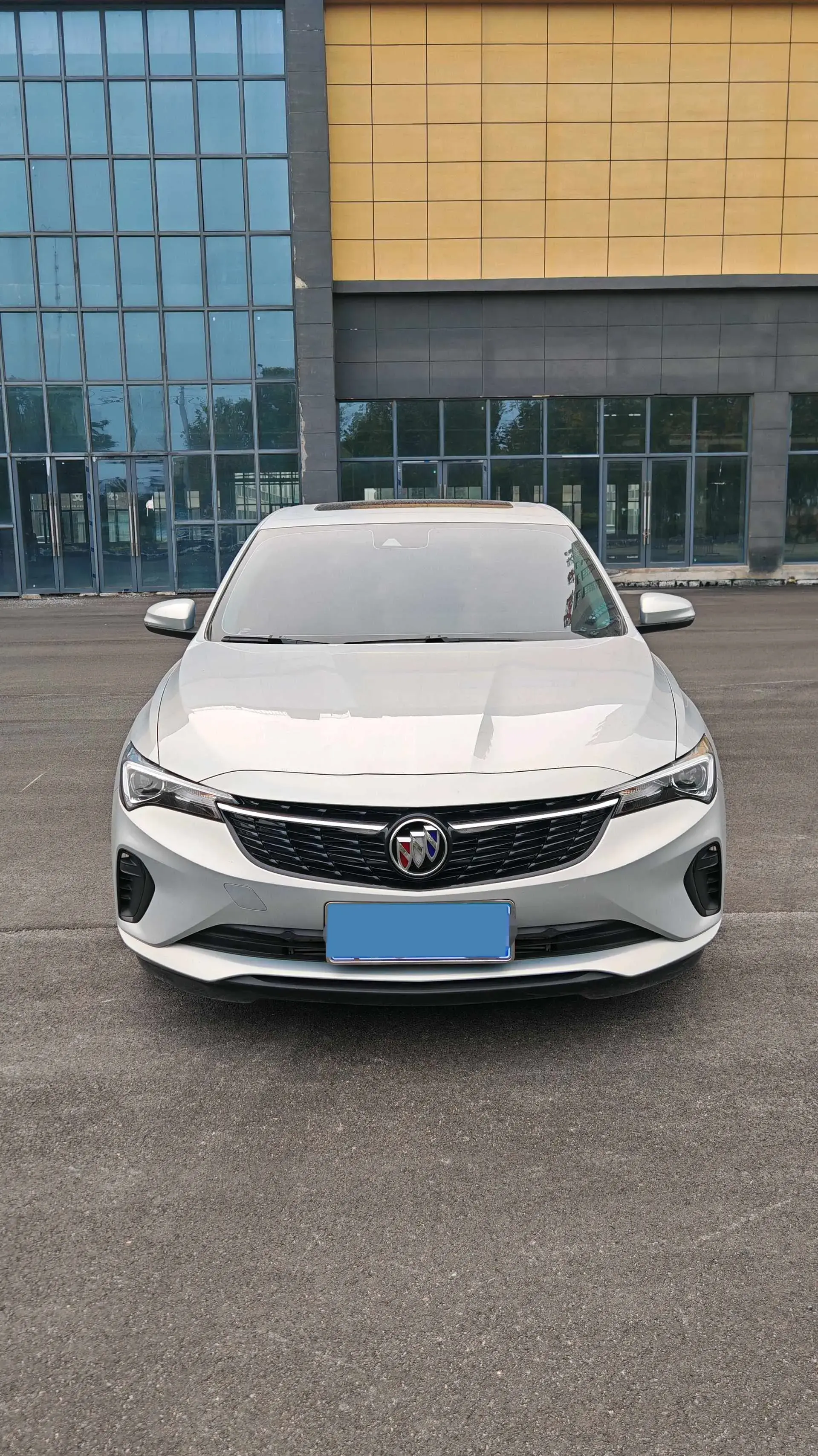 2023 BUICK VERANO thumbnail 2