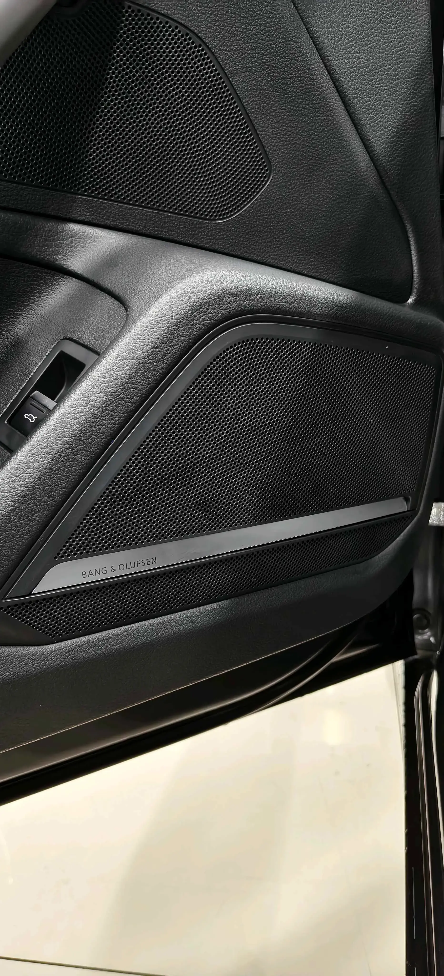 2021 AUDI A6L thumbnail 3