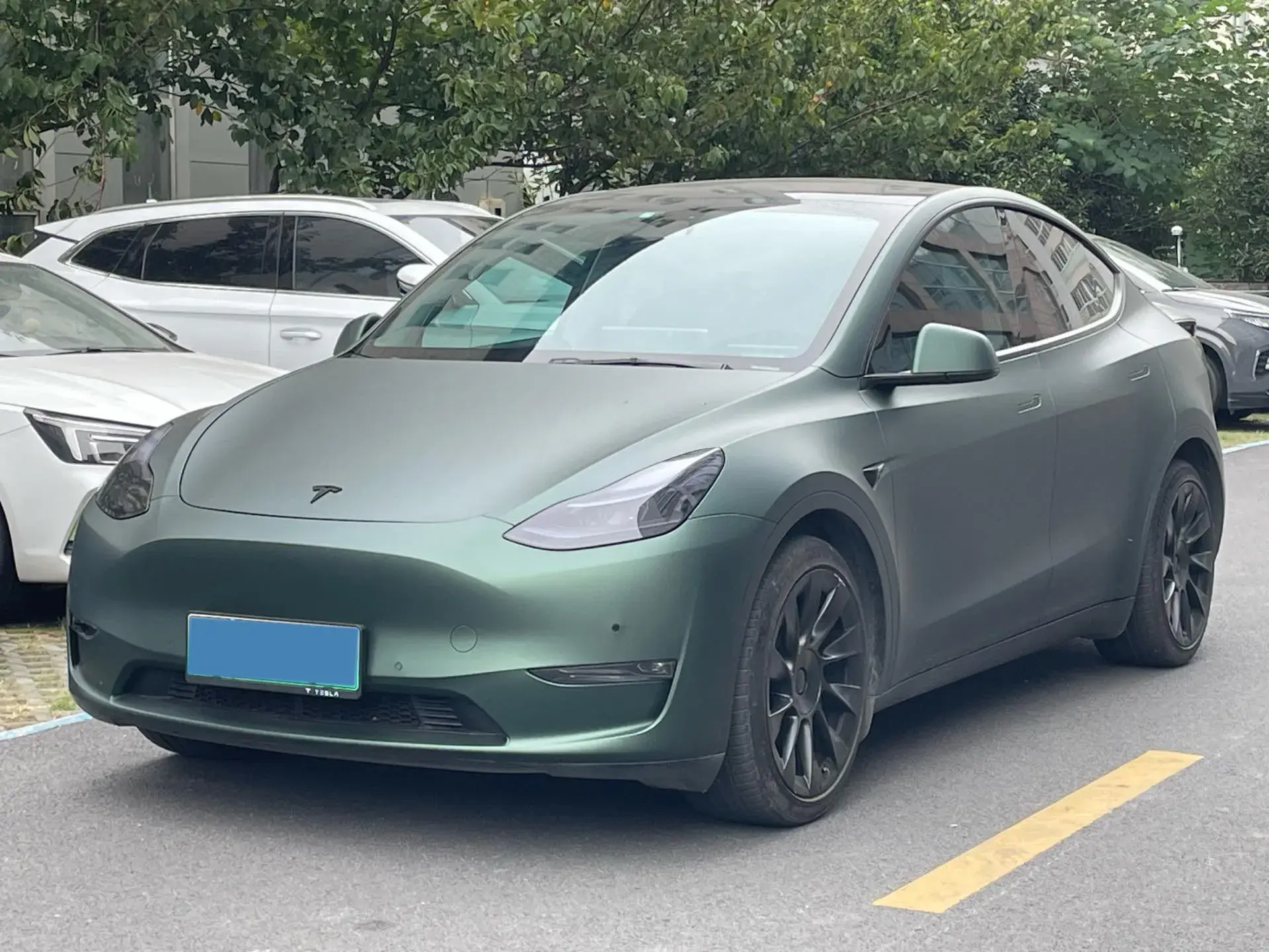 2021 TESLA MODEL view 1