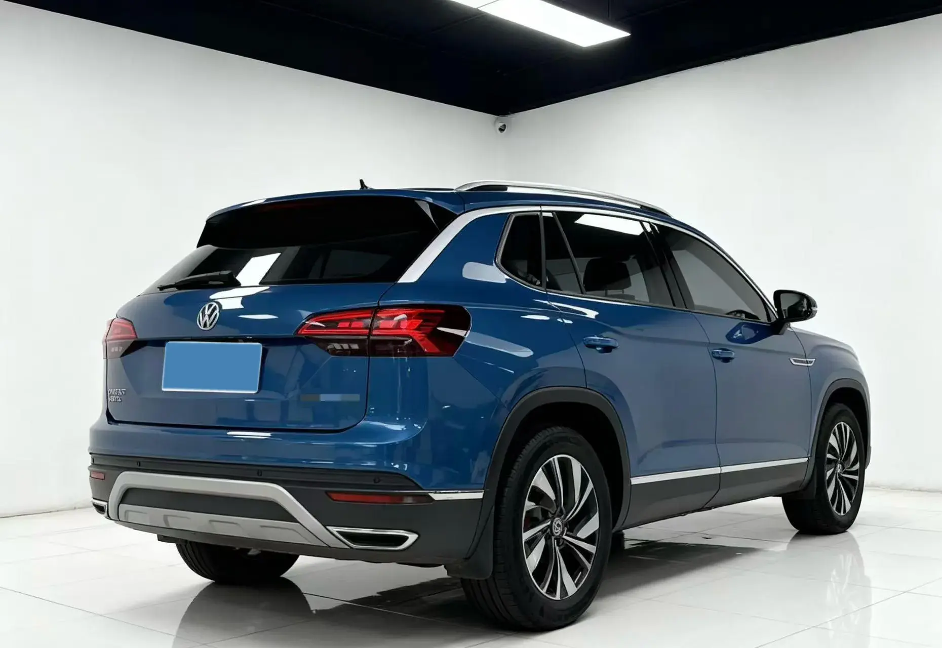 2019 VOLKSWAGEN TAYRON thumbnail 4