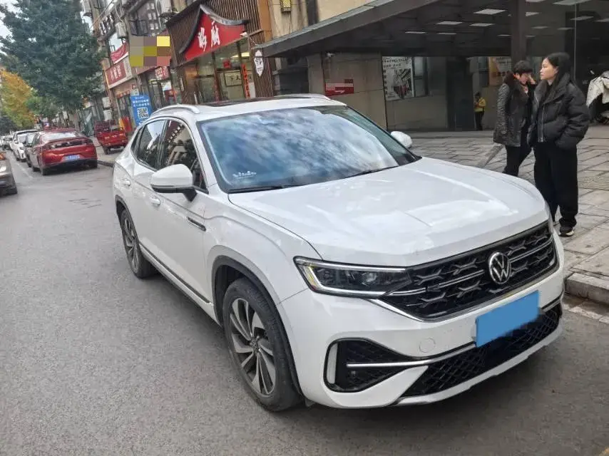 2023 VOLKSWAGEN TAYRON thumbnail 2