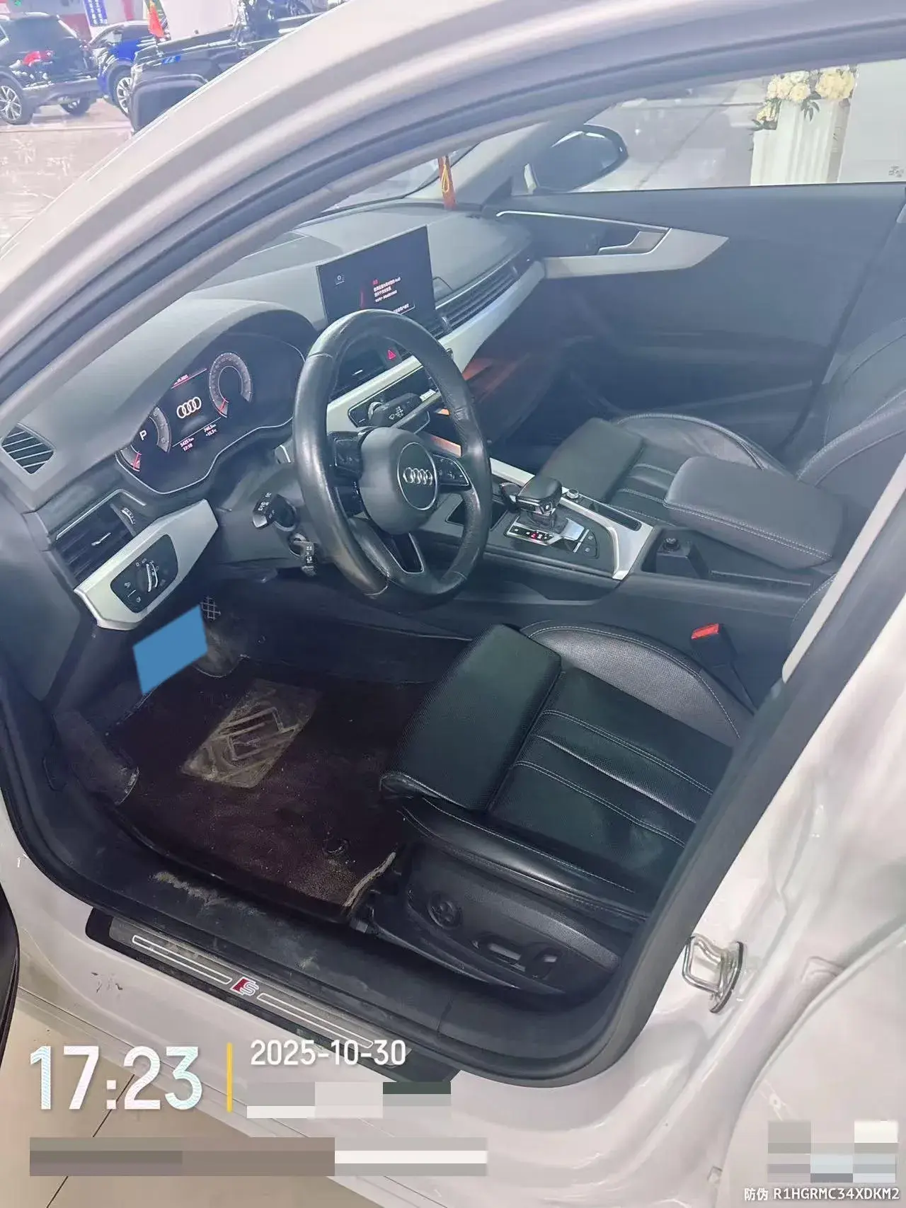 2022 AUDI A4L thumbnail 2