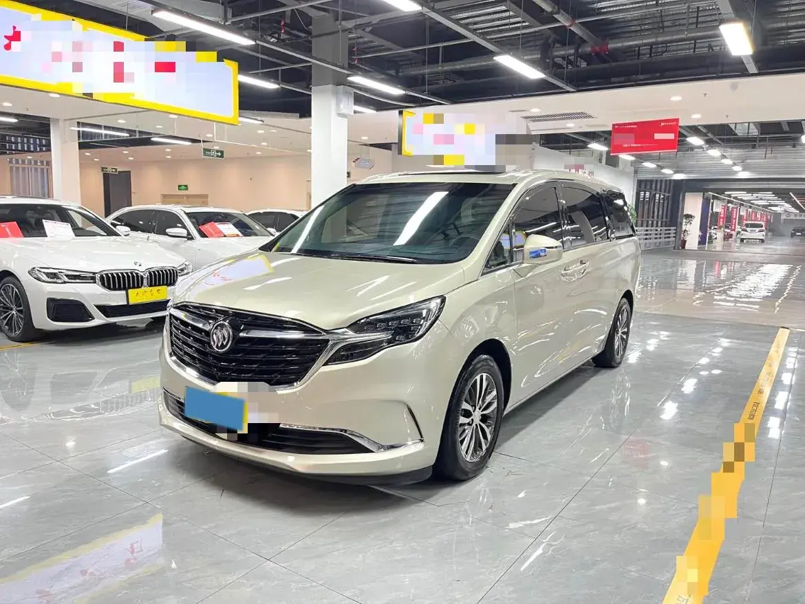 2022 BUICK GL8 view 1