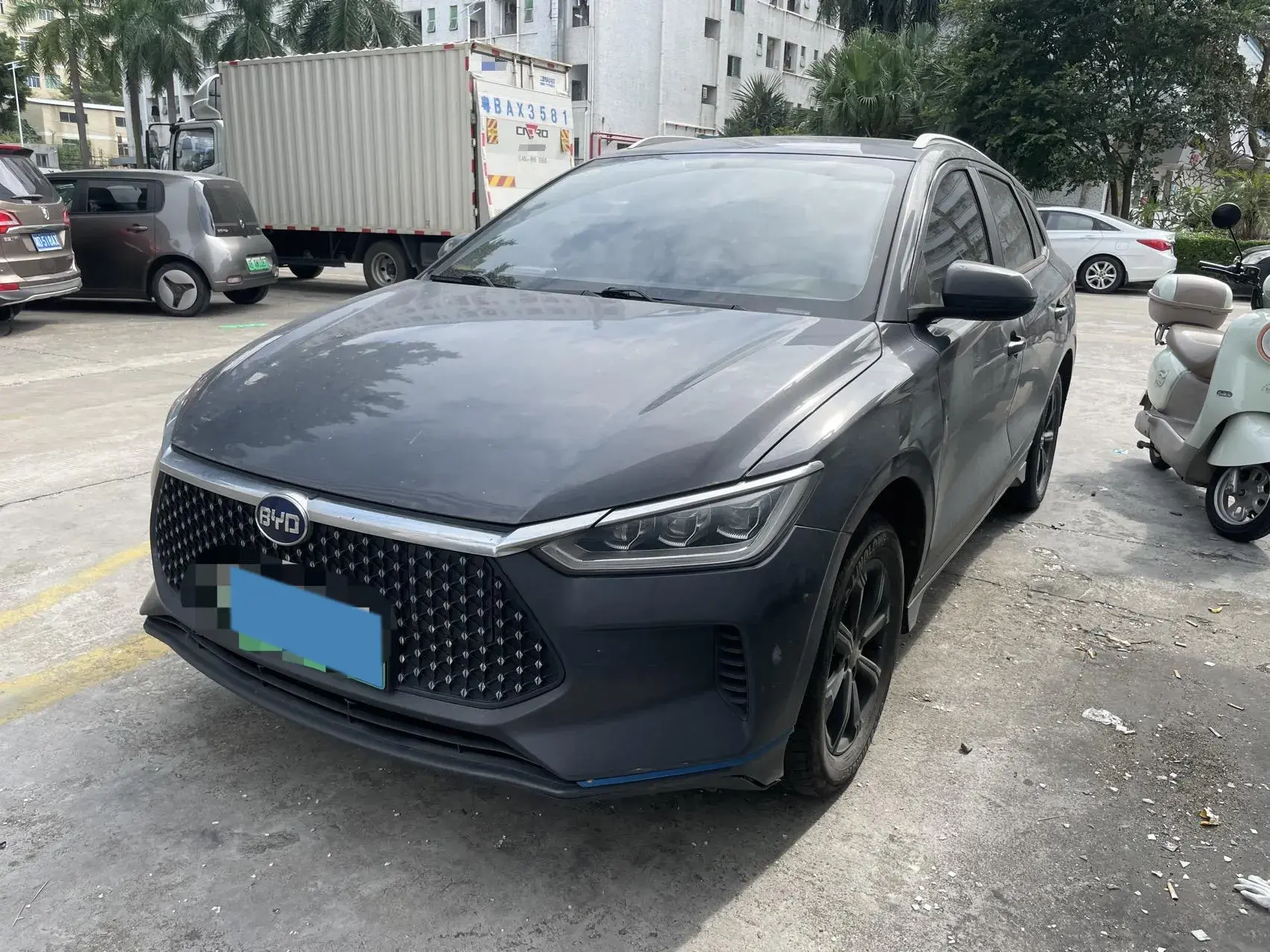 2021 BYD E3 view 1