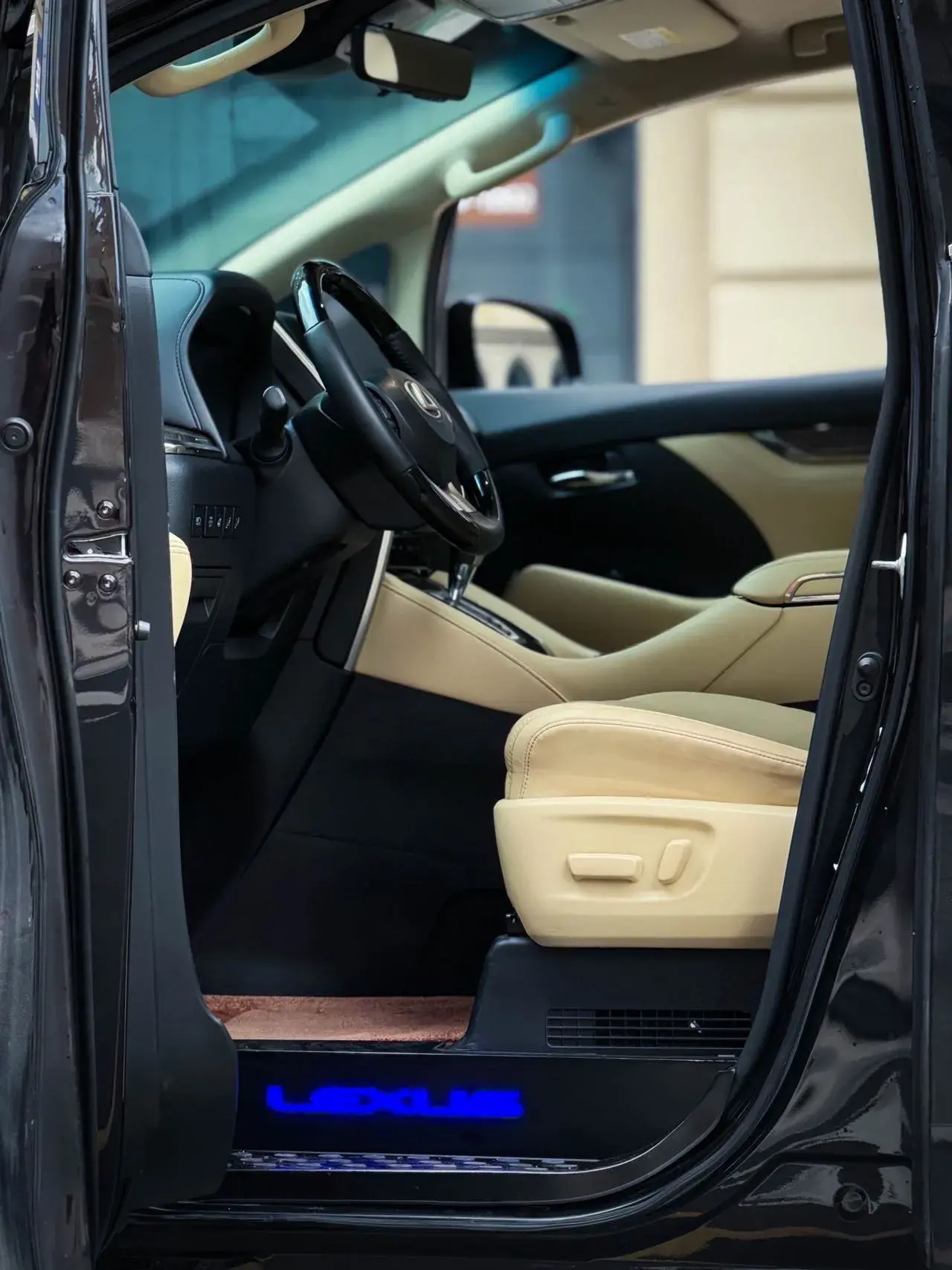 2019 TOYOTA VELLFIRE thumbnail 4